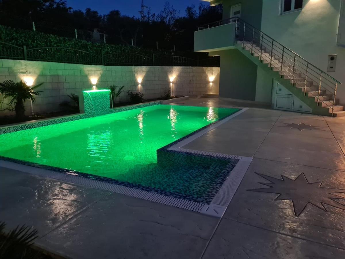 Villa Holiday Apartments Bar Zewnętrze zdjęcie
