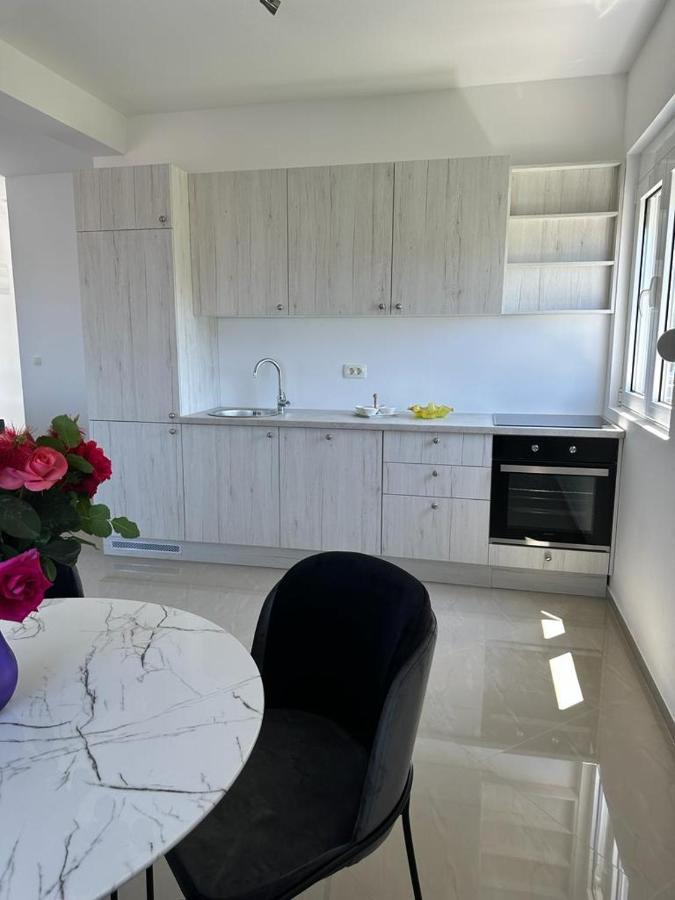 Villa Holiday Apartments Bar Zewnętrze zdjęcie